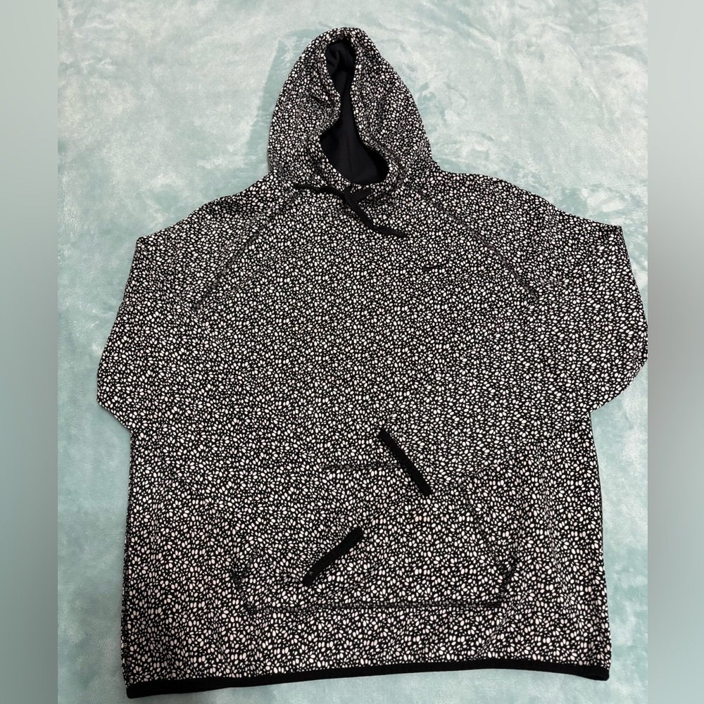 Women’s Nike Hoodie Black White Thermafit Pullover XL Dots Pattern